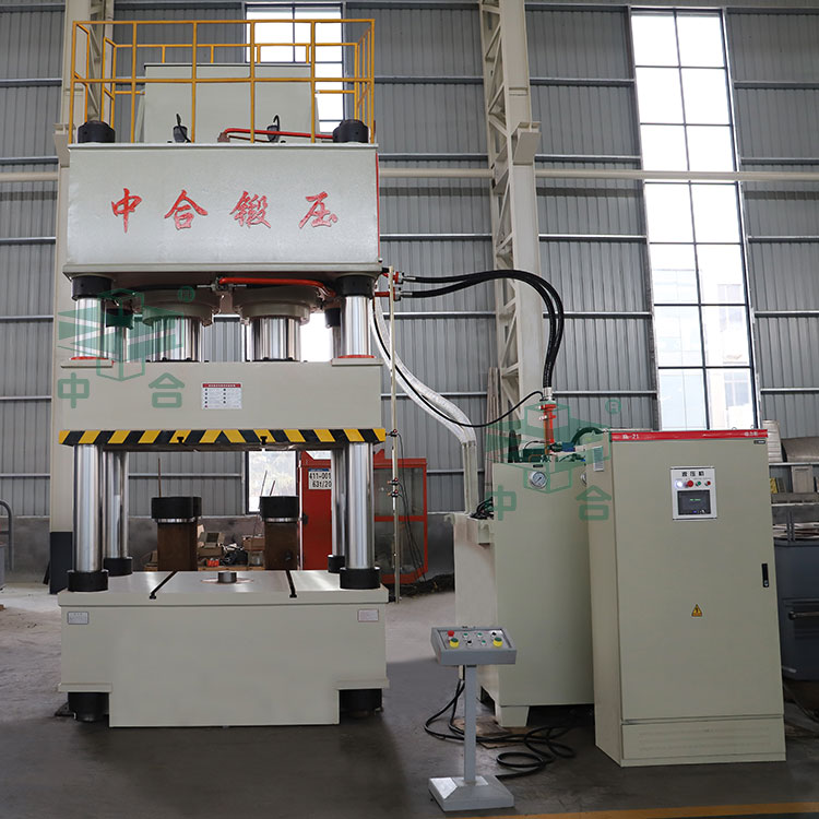 800噸四柱液壓機(jī).jpg 800噸四柱液壓機(jī).jpg