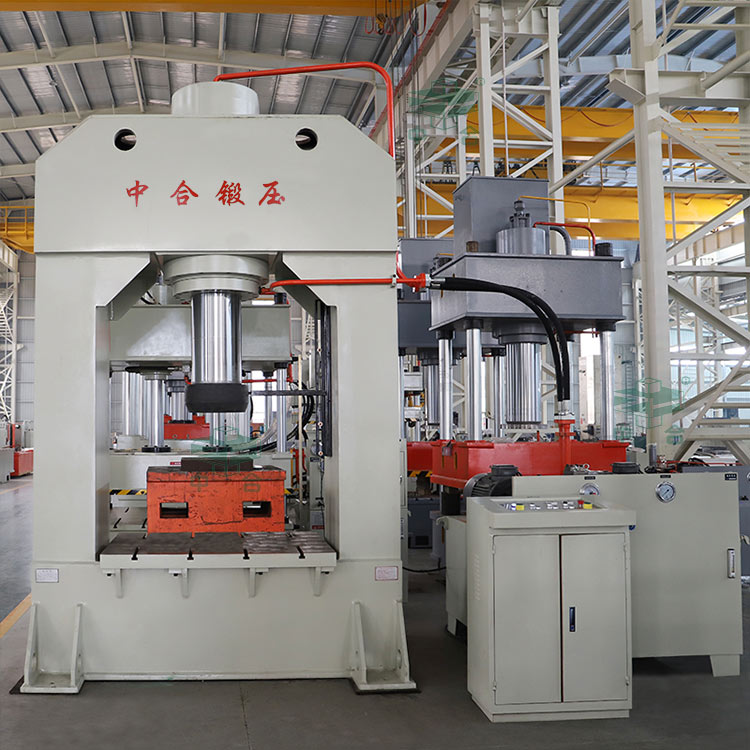 500噸龍門液壓機(jī) 500噸龍門液壓機(jī)