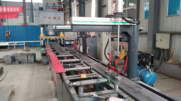 500噸錨桿托盤自動(dòng)化生產(chǎn)線.jpg 500噸錨桿托盤自動(dòng)化生產(chǎn)線.jpg