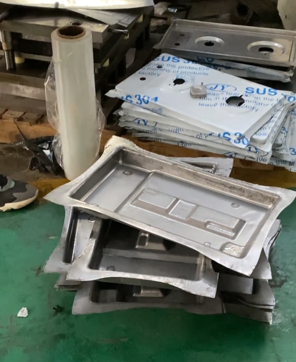 不銹鋼灶臺(tái)廚具拉伸件.png 不銹鋼灶臺(tái)廚具拉伸件.png