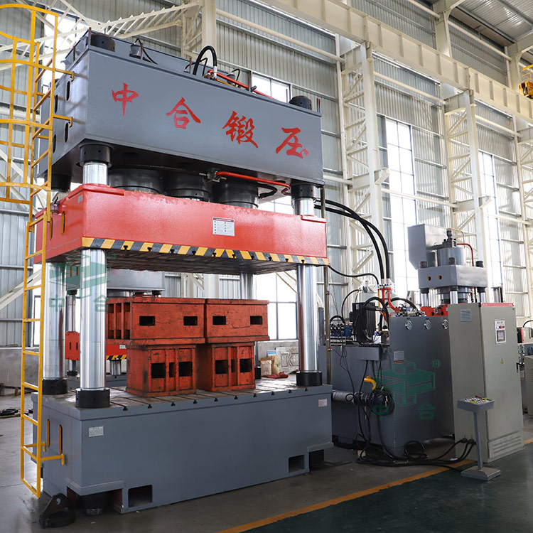 1200噸三梁四柱油壓機 1200噸三梁四柱油壓機