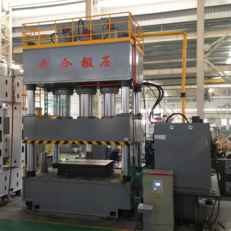 2000噸復(fù)合電纜溝蓋板成型液壓機(jī)車間實(shí)物 2000噸復(fù)合電纜溝蓋板成型液壓機(jī)車間實(shí)物