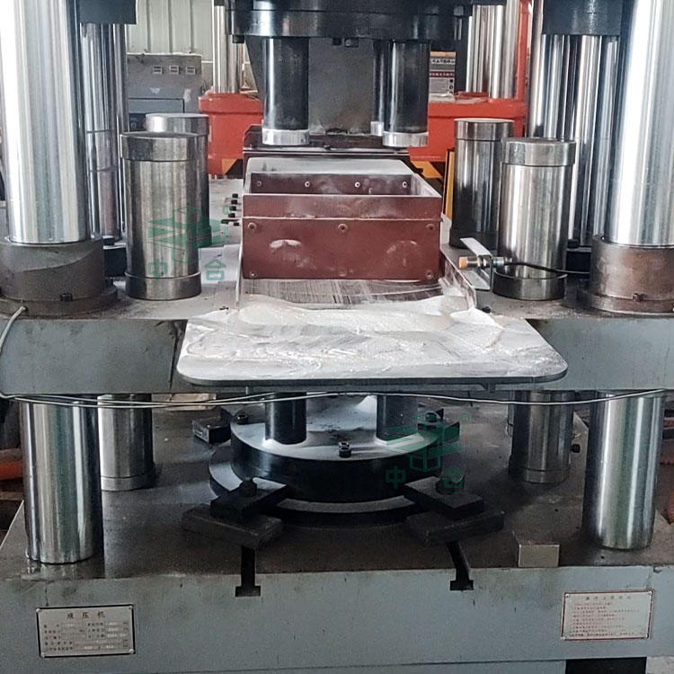 250噸粉末成型液壓機(jī)車間試機(jī).jpg 250噸粉末成型液壓機(jī)車間試機(jī).jpg