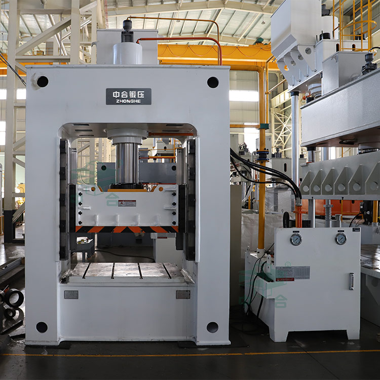 150噸框架式液壓機(jī) 150噸框架式液壓機(jī)