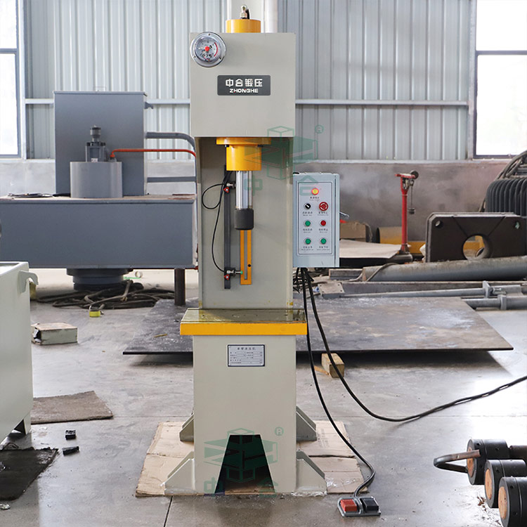 20噸單柱液壓機(jī).jpg 20噸單柱液壓機(jī).jpg