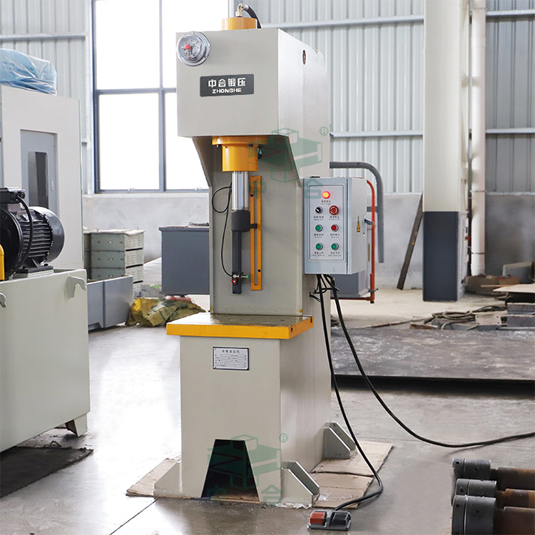 20噸單臂液壓機(jī).jpg 20噸單臂液壓機(jī).jpg