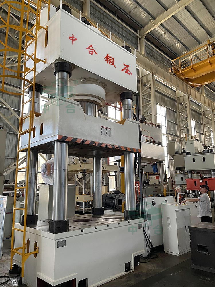 1000噸四柱液壓機(jī)車(chē)間實(shí)物.jpg 1000噸四柱液壓機(jī)車(chē)間實(shí)物.jpg