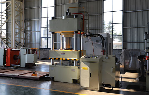 315噸四柱液壓機(jī)的價格分析與比較