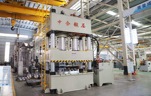 2000噸四柱液壓機性能參數(shù)深度解讀