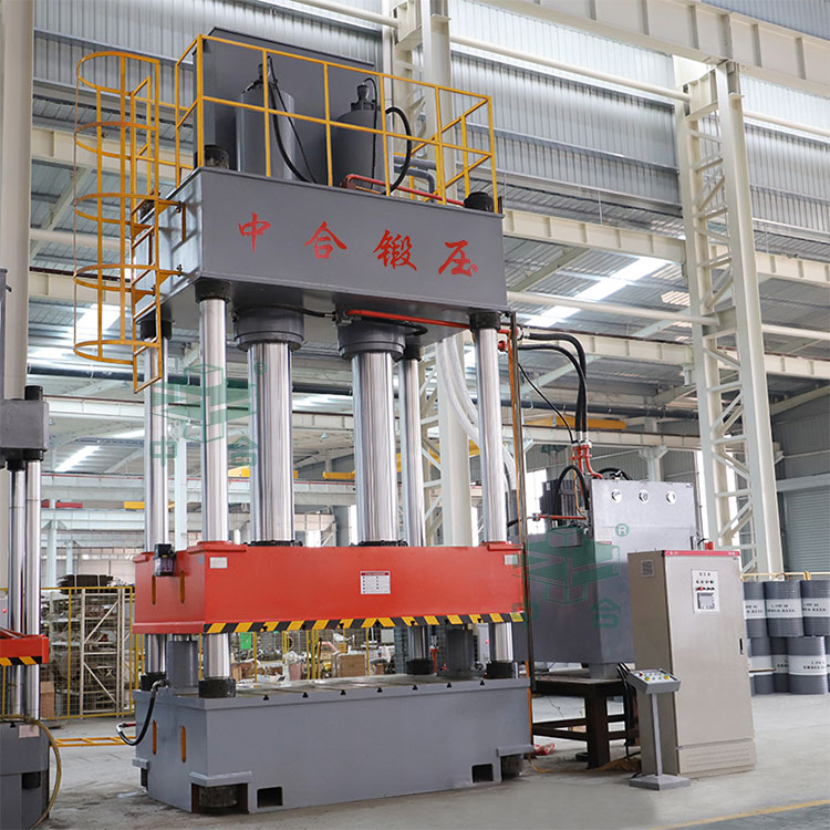 800噸液壓機.jpg 800噸液壓機.jpg