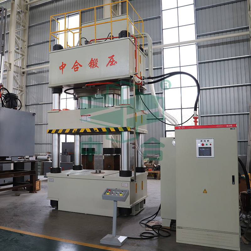 800噸四柱液壓機(jī) 800噸四柱液壓機(jī)