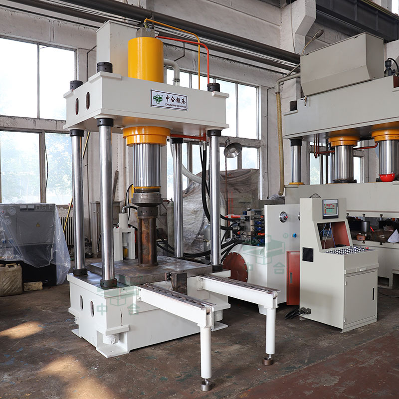 200噸液壓式打壓試驗(yàn)機(jī)-四柱兩梁液壓機(jī)(圖3) 200噸液壓式打壓試驗(yàn)機(jī)-四柱兩梁液壓機(jī)(圖3)